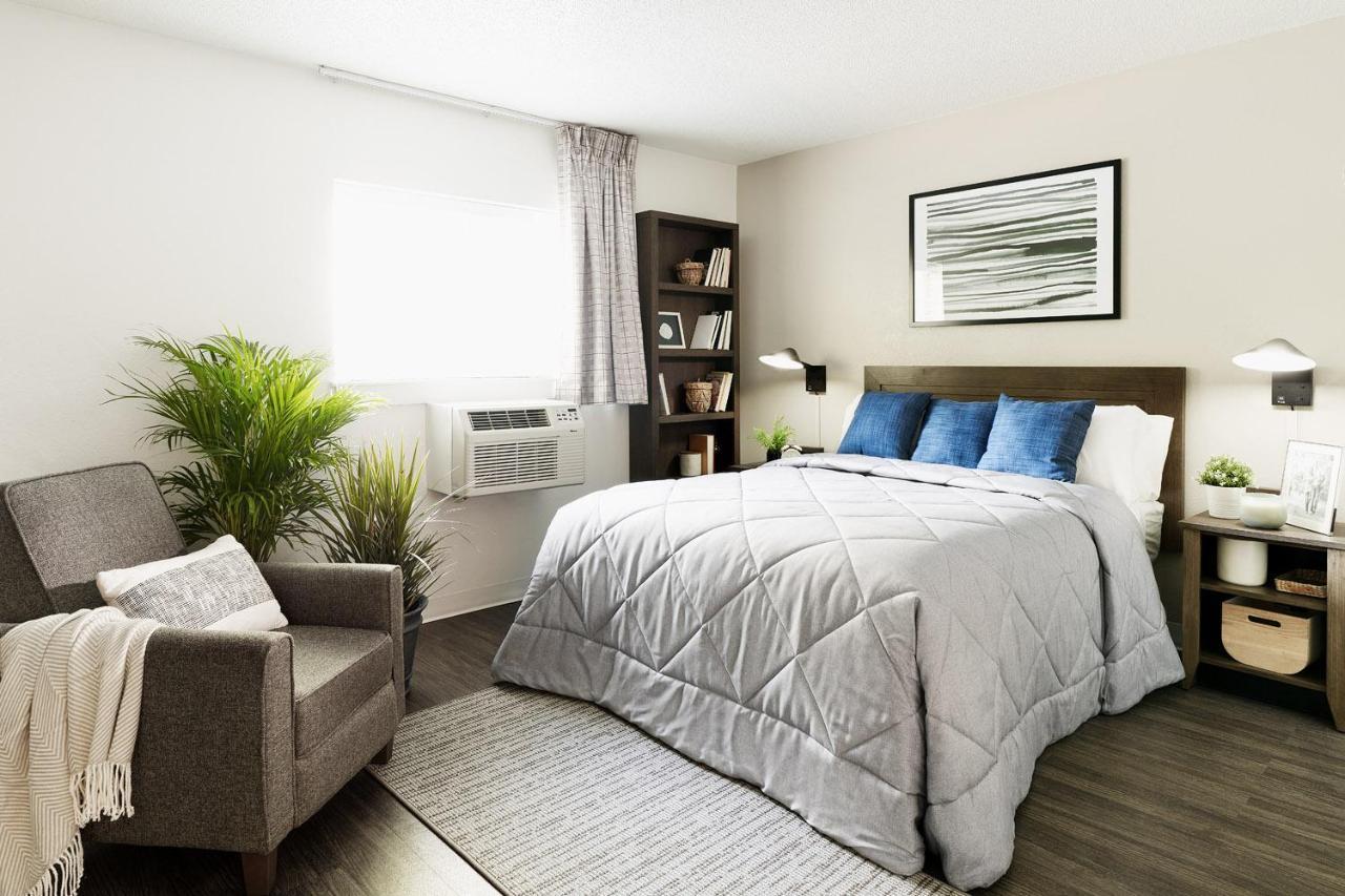 Intown Suites Extended Stay Raleigh Garner Nc エクステリア 写真