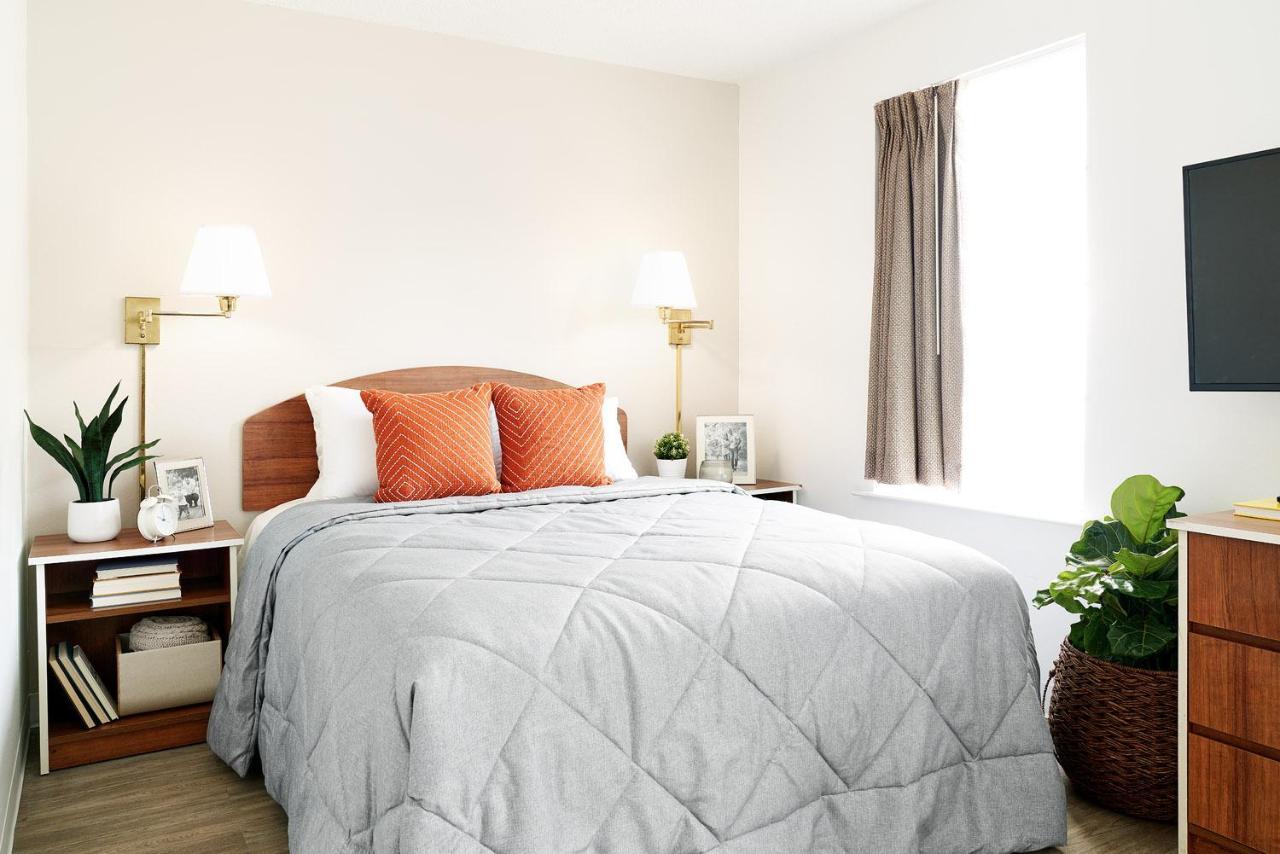 Intown Suites Extended Stay Raleigh Garner Nc エクステリア 写真
